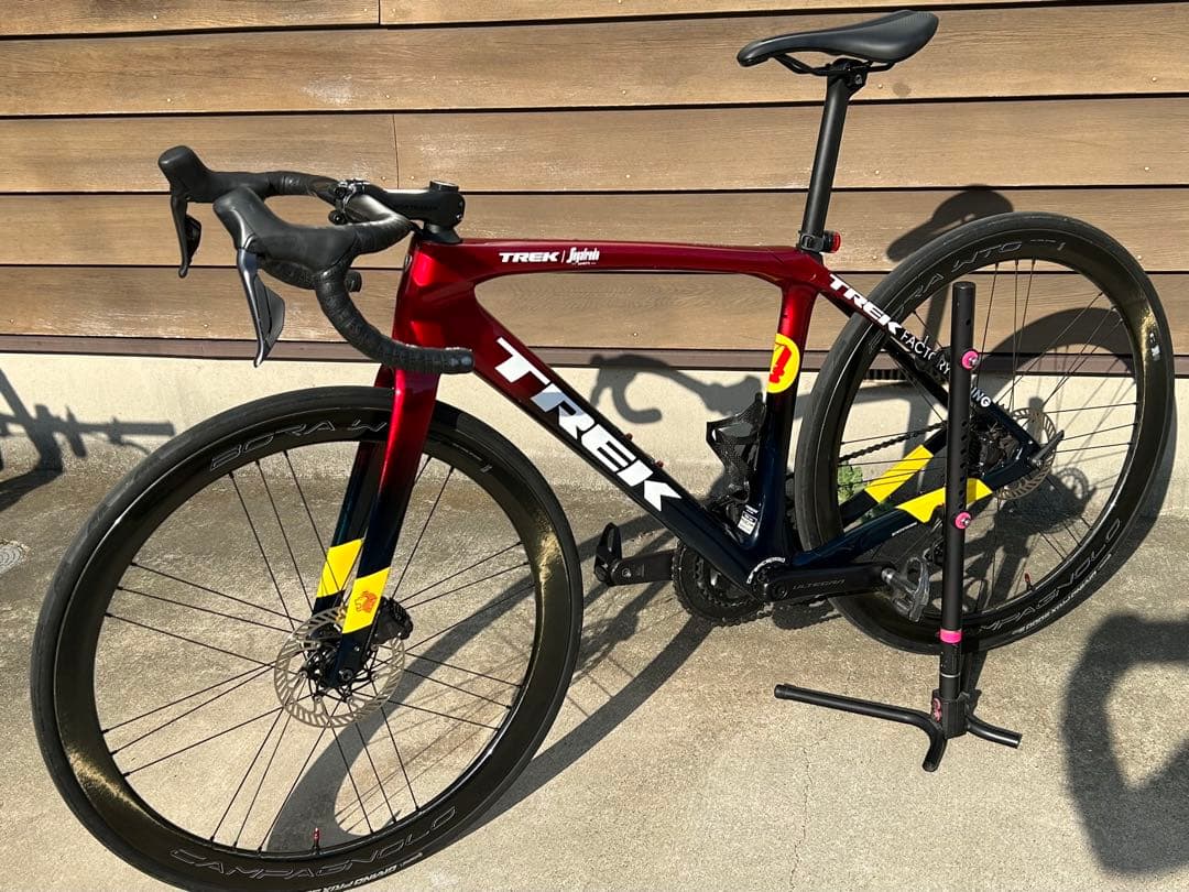TREK Domane SLR トレック プロジェクトワンRSLチームカラー