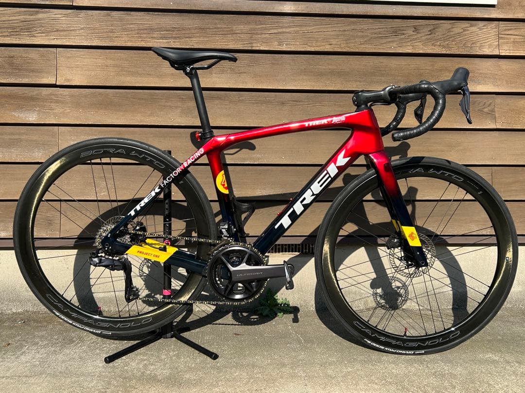 TREK Domane SLR トレック プロジェクトワンRSLチームカラー