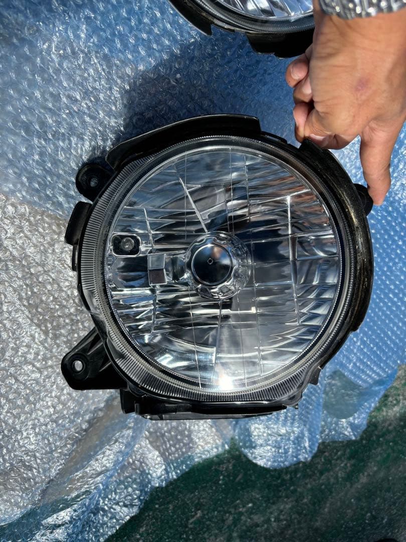 ダイハツ　ネイキッド　ギア　純正ヘッドライト左右　HID L750S