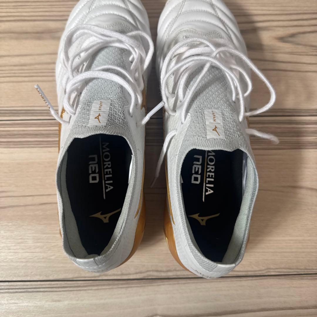 ミズノ モレリアネオ4β ホワイト×ゴールド 25.5㎝