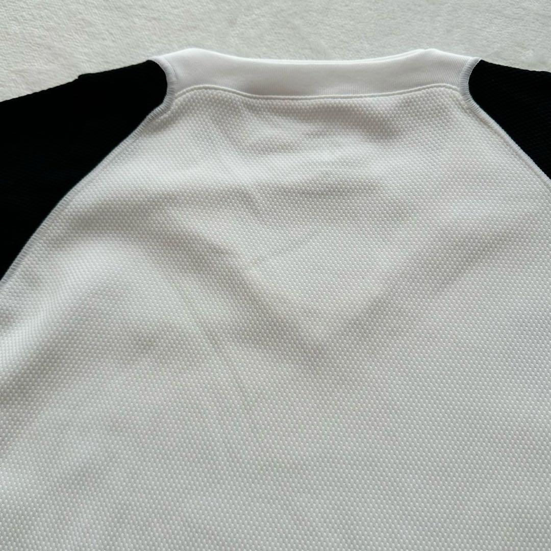 デサント　長袖バレーボール用ゲームシャツ（M）メッシュ　ロゴ　白黒系　スポーツ