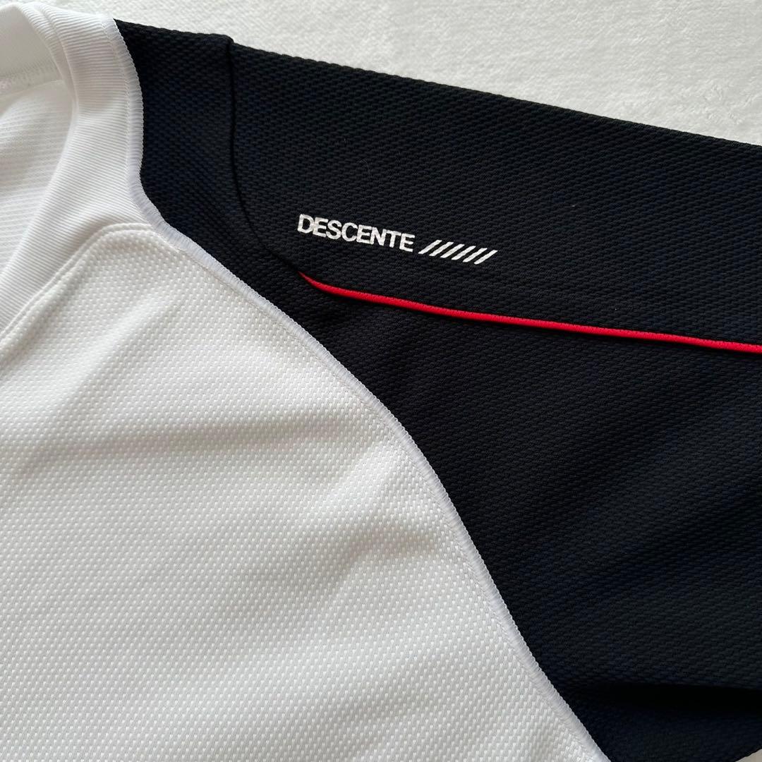 デサント　長袖バレーボール用ゲームシャツ（M）メッシュ　ロゴ　白黒系　スポーツ