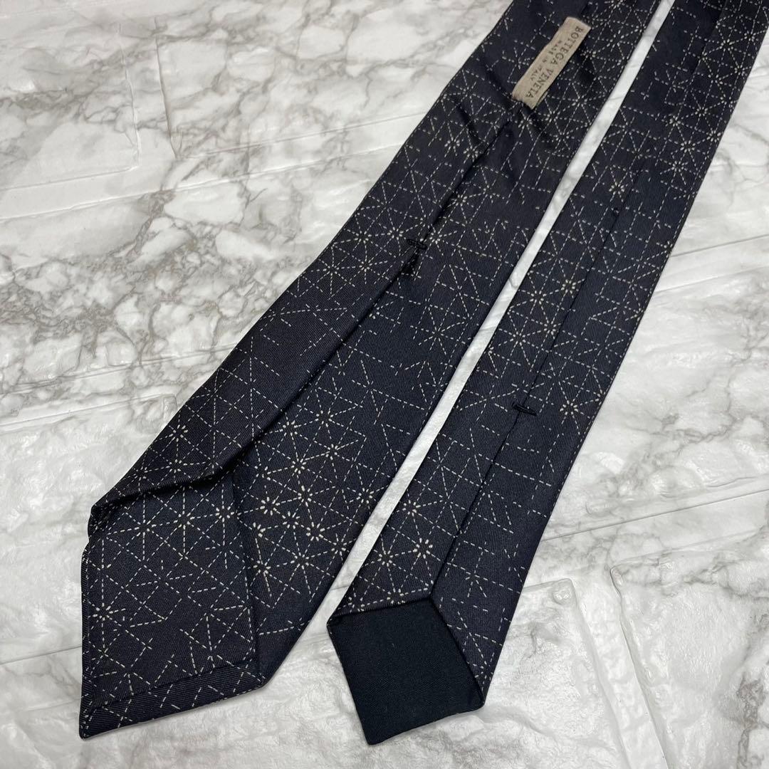 ボッテガべネタ　BOTTEGAVENETA ネクタイ　スーツ　イントレチャート