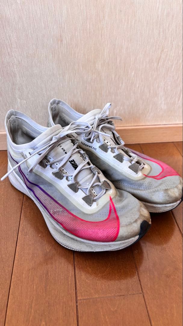 NIKE ズームフライ3 25.5cm