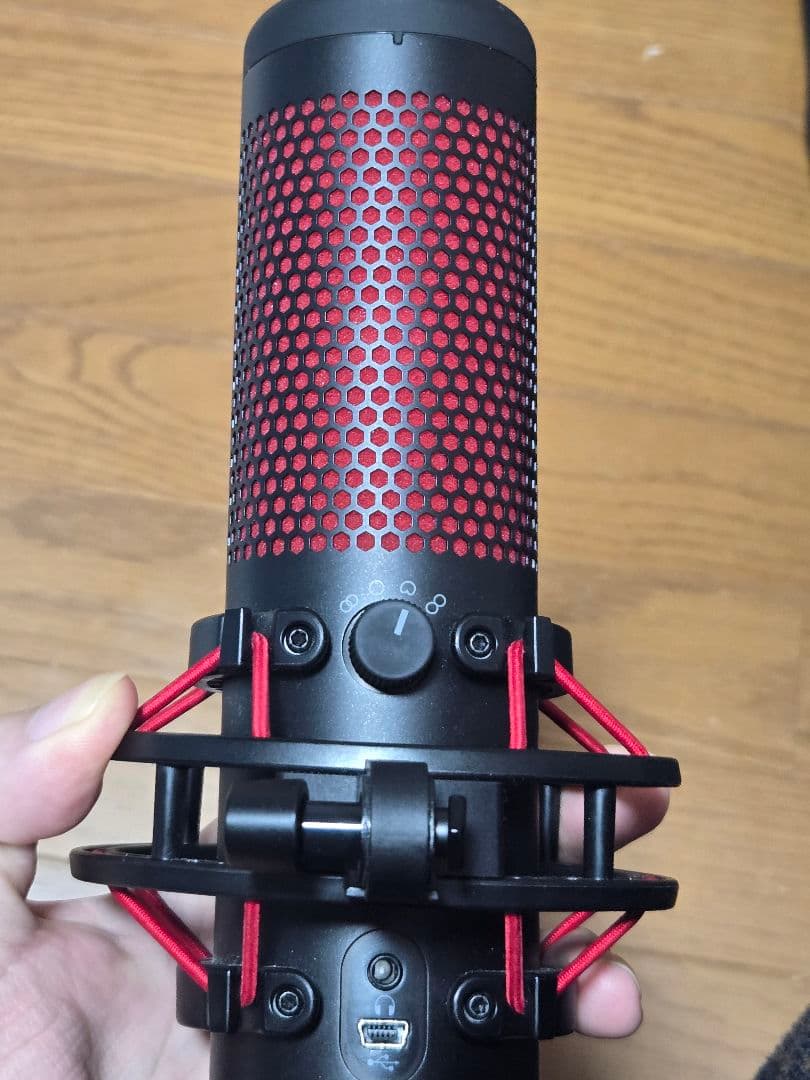 HyperX QuadCast　アーム付き