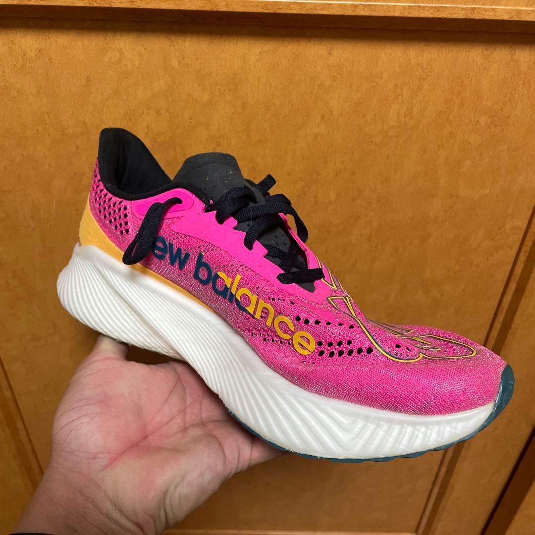 スパイク・シューズ FuelCell RC Elite v2 28cm