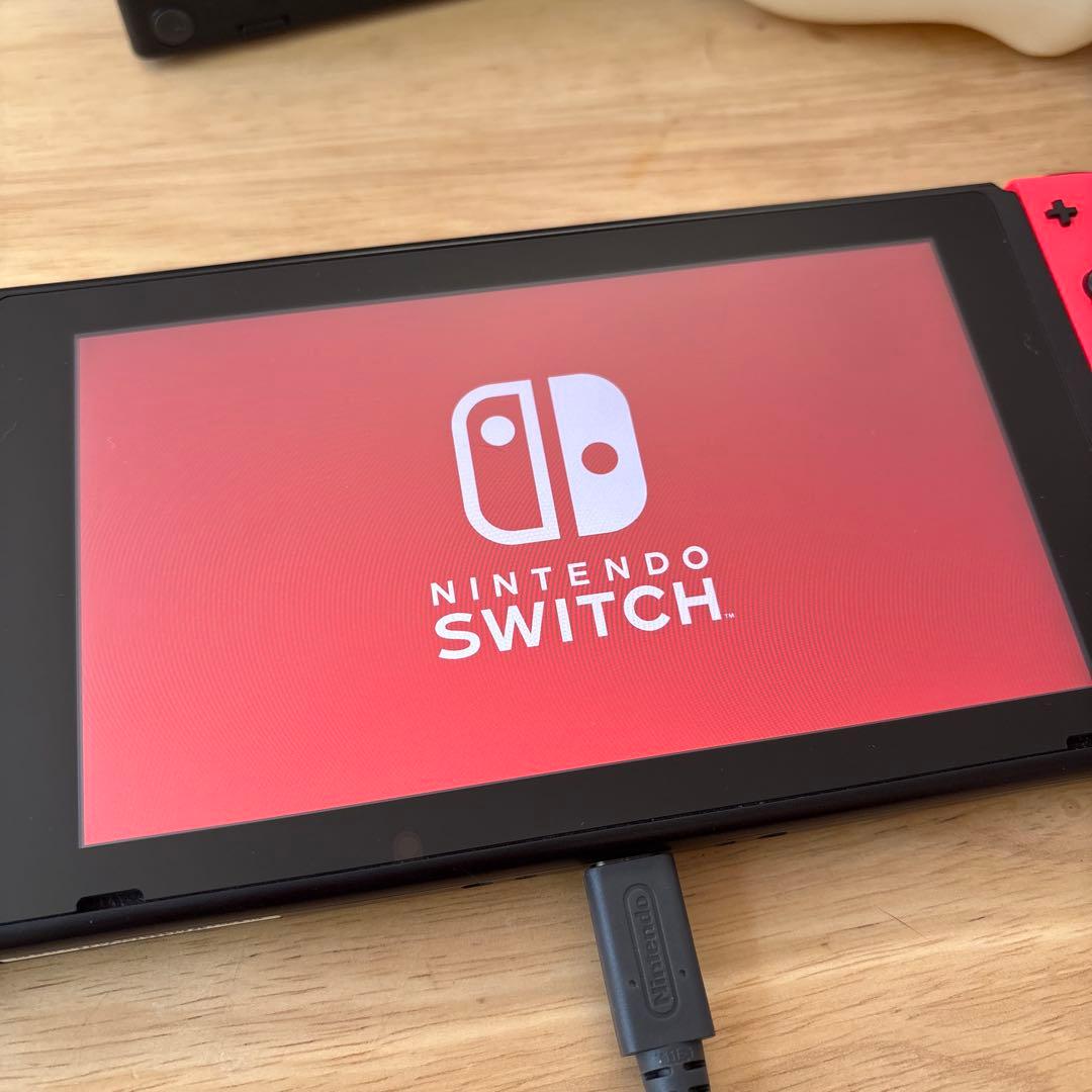 ニンテンドー スイッチ Switch 本体 任天堂 付属品完備 箱あり 付属品