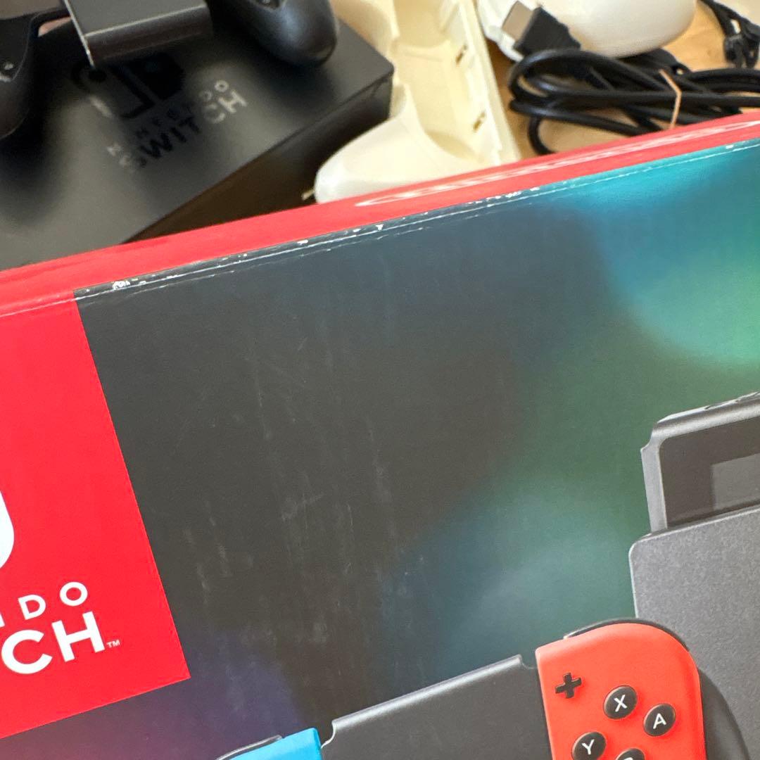 ニンテンドー スイッチ Switch 本体 任天堂 付属品完備 箱あり 付属品