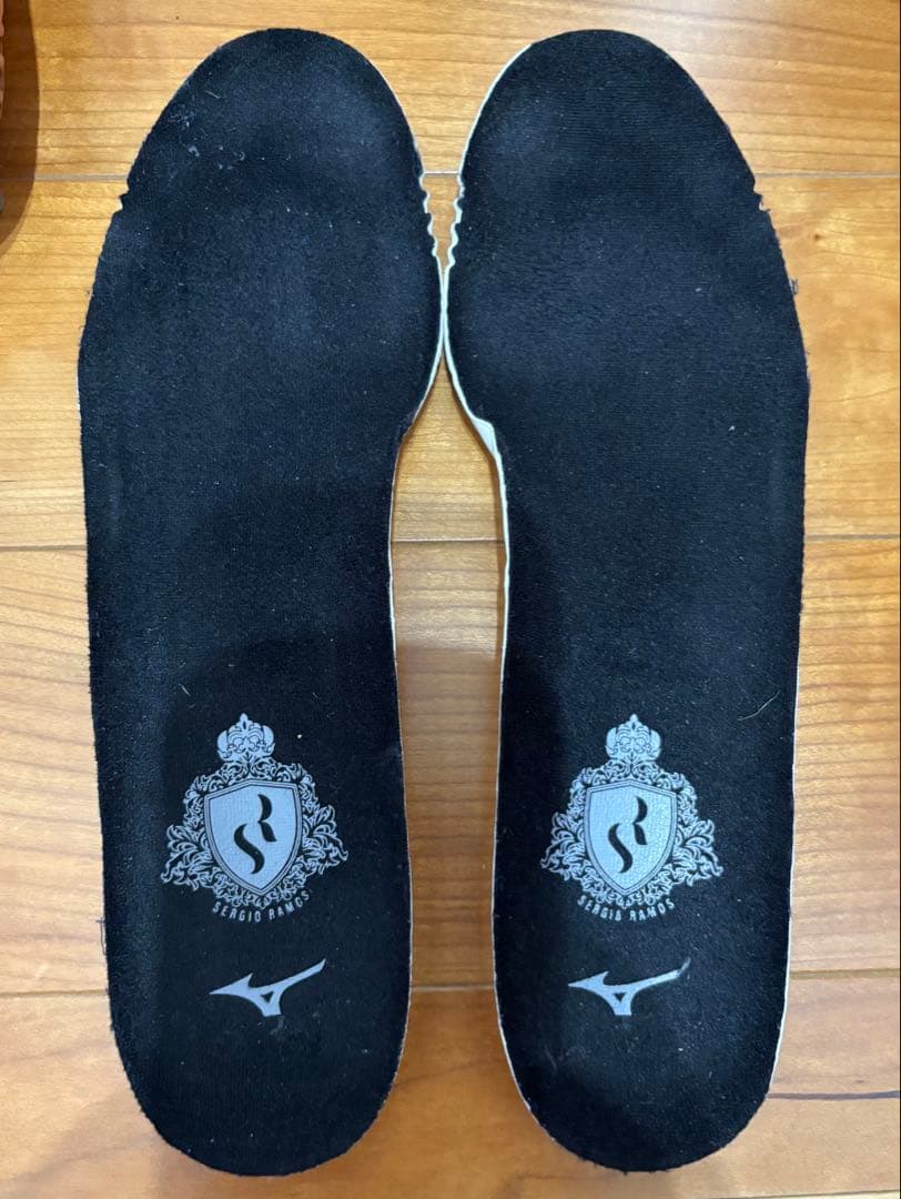 モレリアネオ3β エリート26.0cm 海外限定