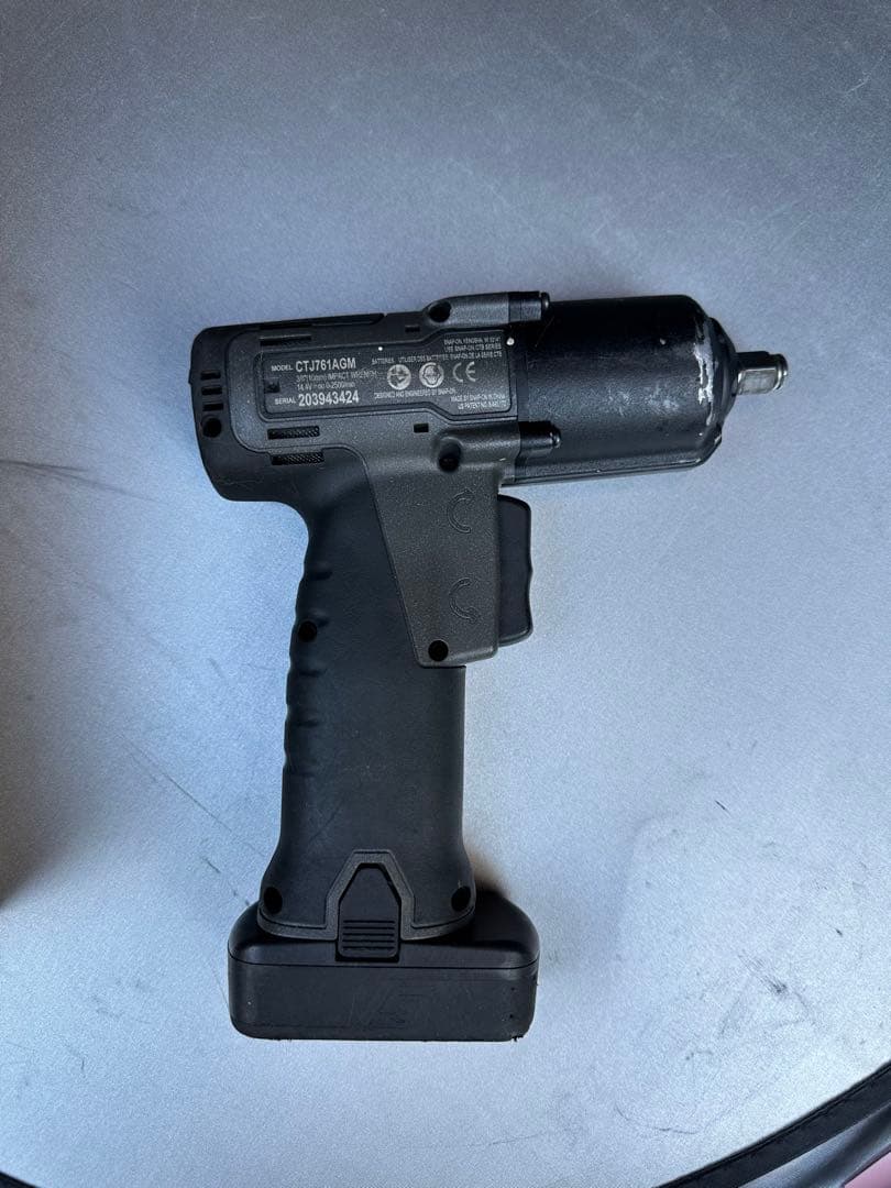 スナップオンの100周年限定モデルの3/8インパクト