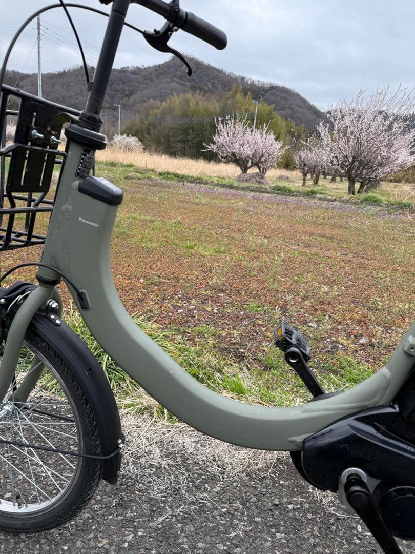 グレー 電動アシスト自転車 シティタイプ 前バスケット付き