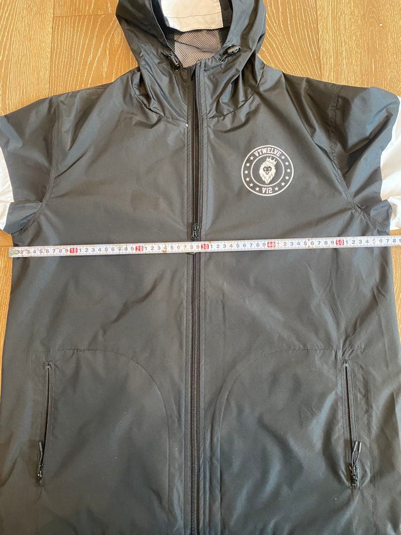 超美品 V12 V TWELVE ゴルフウェア ナイロンジャケット メンズ Ｌ