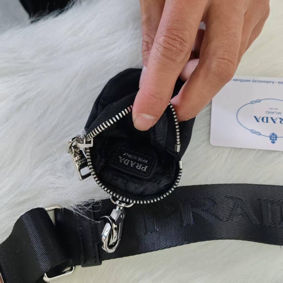 PRADA ブラック ハンドバッグ 2way 三角 Re-Nylon