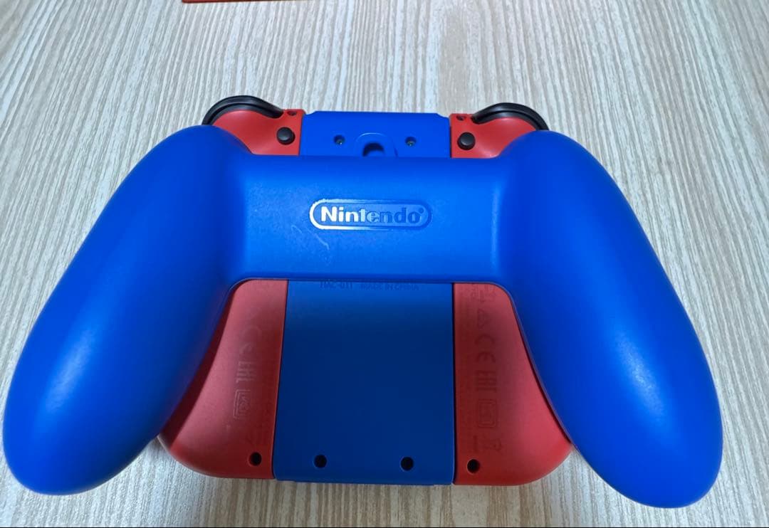 Nintendo Switch 本体 マリオレッド　ソフト付