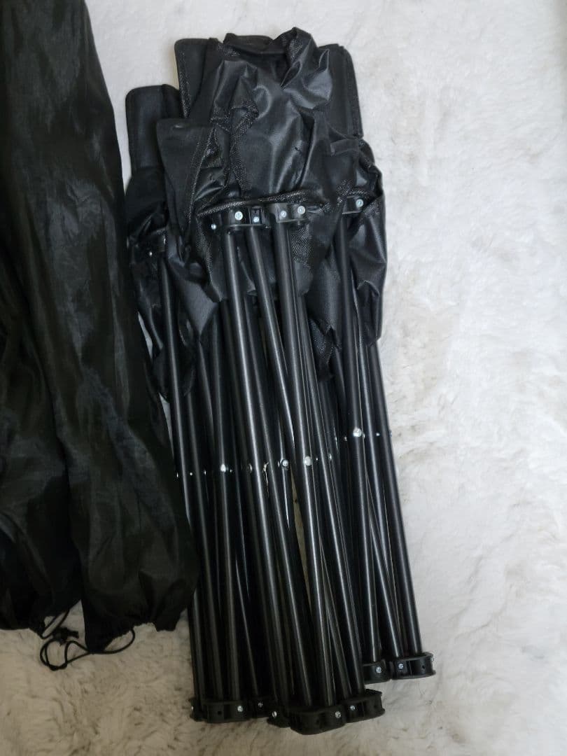 ５本黒の折りたたみ椅子