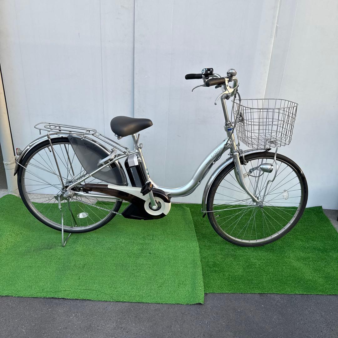 ブリヂストン電動アシスト自転車26インチ 8.9Ah シルバー