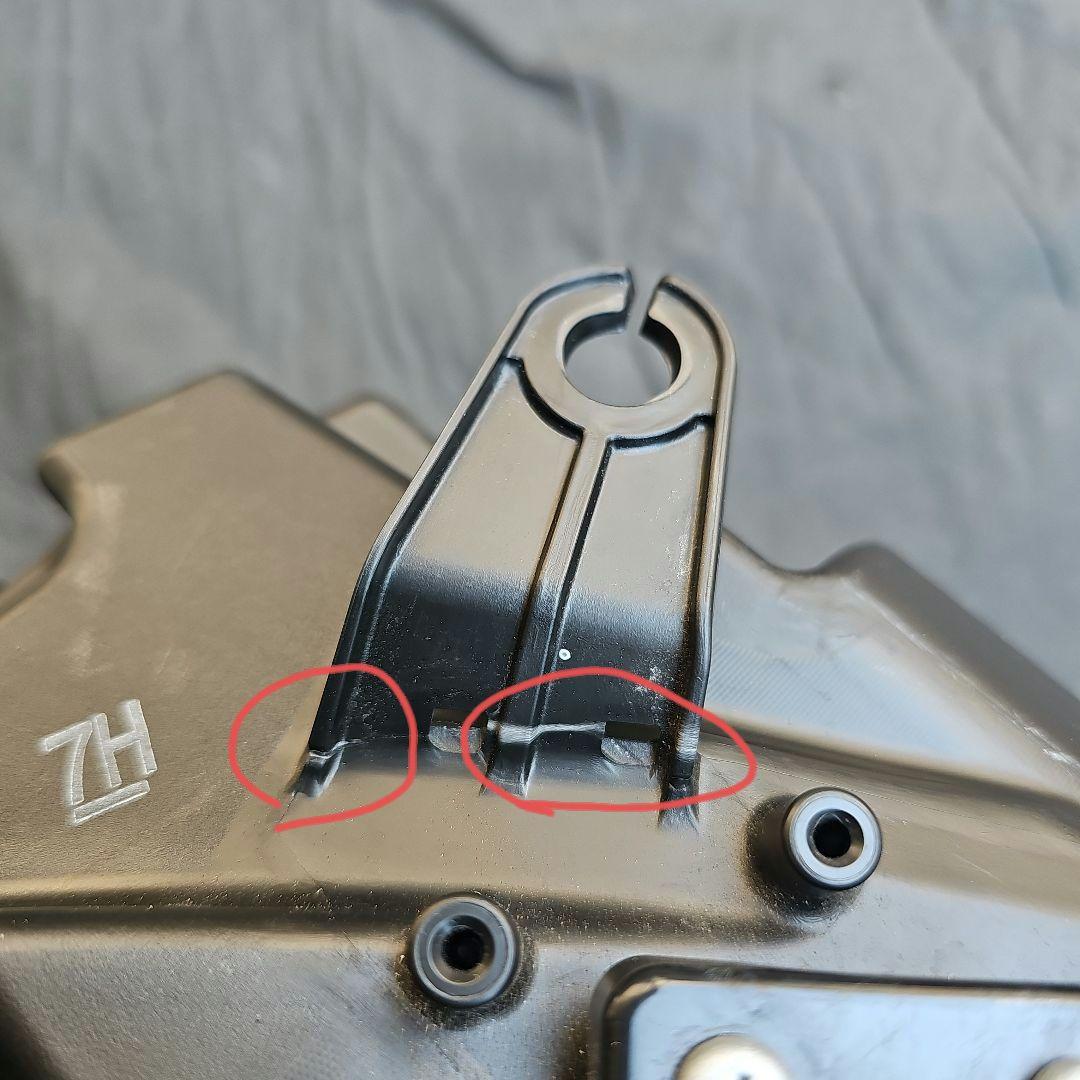 【TRDエンジニア】トヨタ 80系ハリアー 右ヘッドライト 中古