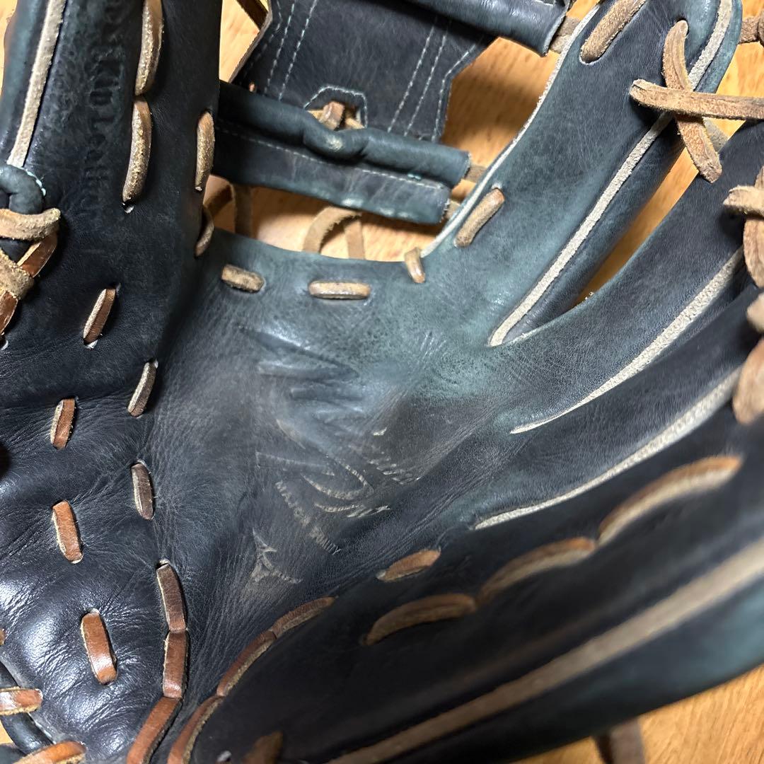 Mizuno 硬式グローブ 黒 レザー　限定モデル　内野手用