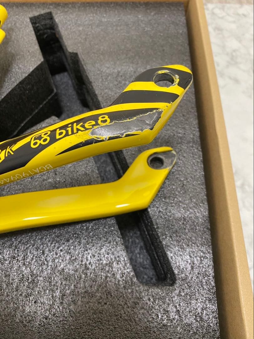 bike8 エアロスピード　カーボン　ランバイク　びっちゃんV2 ヘルメット付き