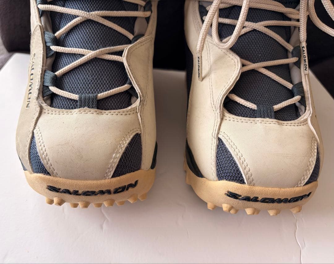 【SALOMON】スノーボードブーツ 24cm ホワイト系 紐タイプ サロモン