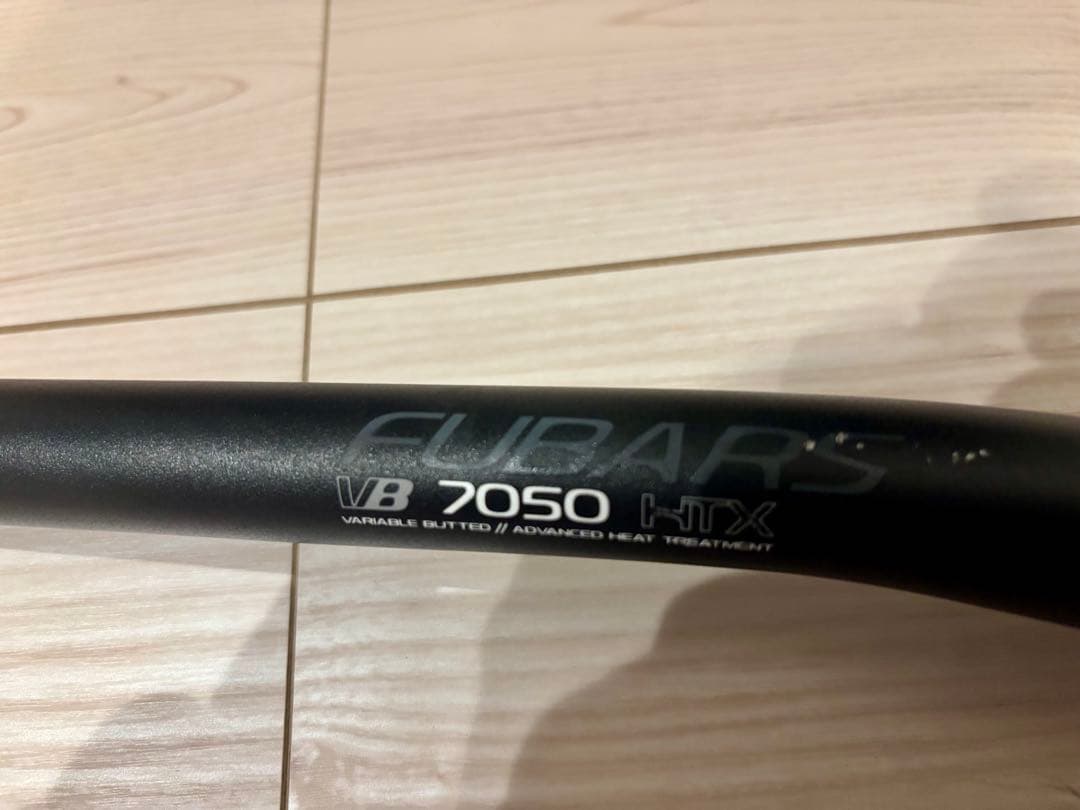 ライザーバー　クロマグ　ライズ25 幅740mm　35mmクランプ　ハンドル