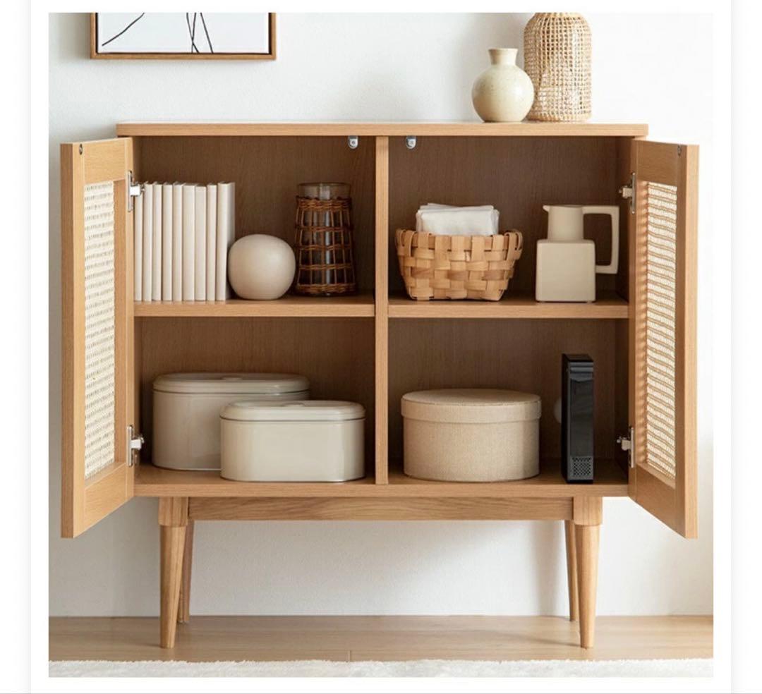 ナチュラル木製キャビネット ラタン風デザイン