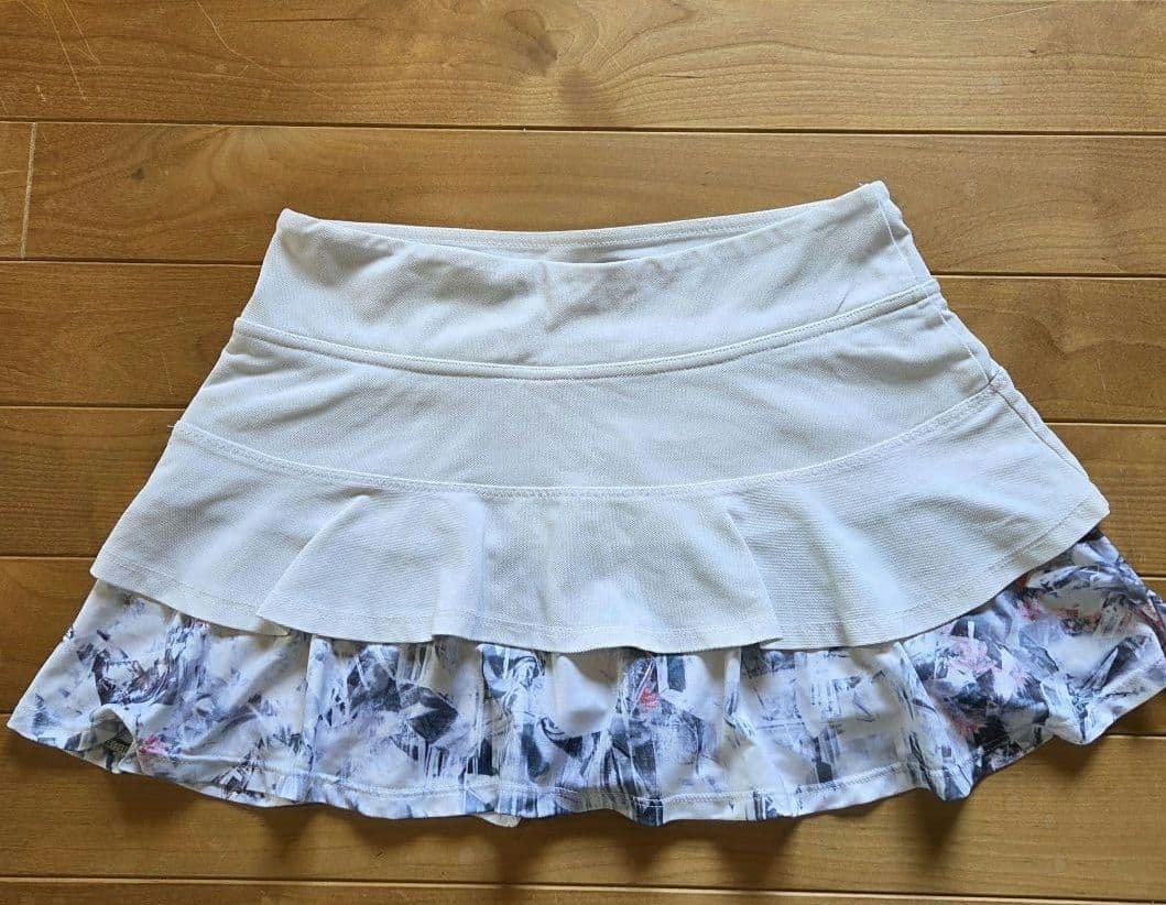 お取り置き　lija スコート(テニス　リージャ　ルルレモン　アドミラル