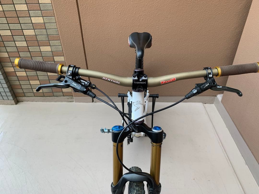 サンタクルーズ　SANTA CRUZ BLUR LT マウンテンバイク