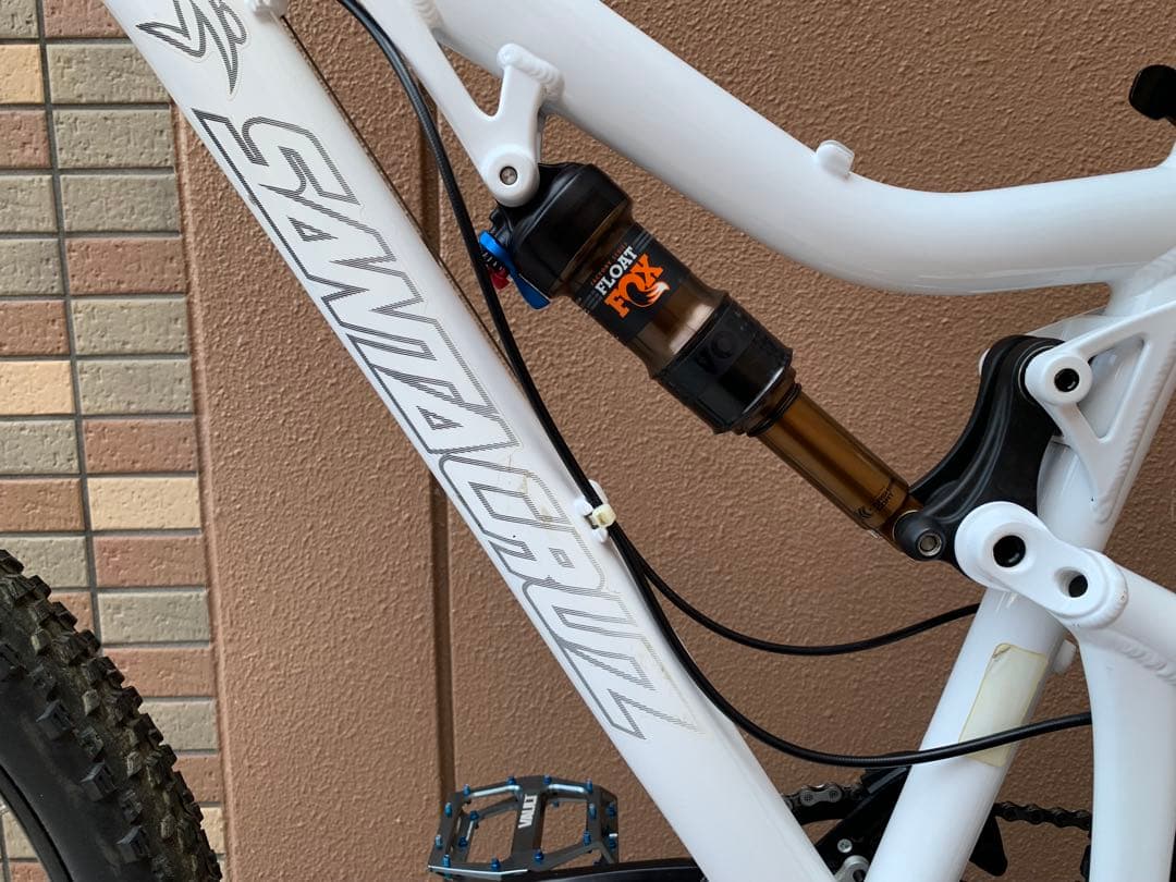 サンタクルーズ　SANTA CRUZ BLUR LT マウンテンバイク