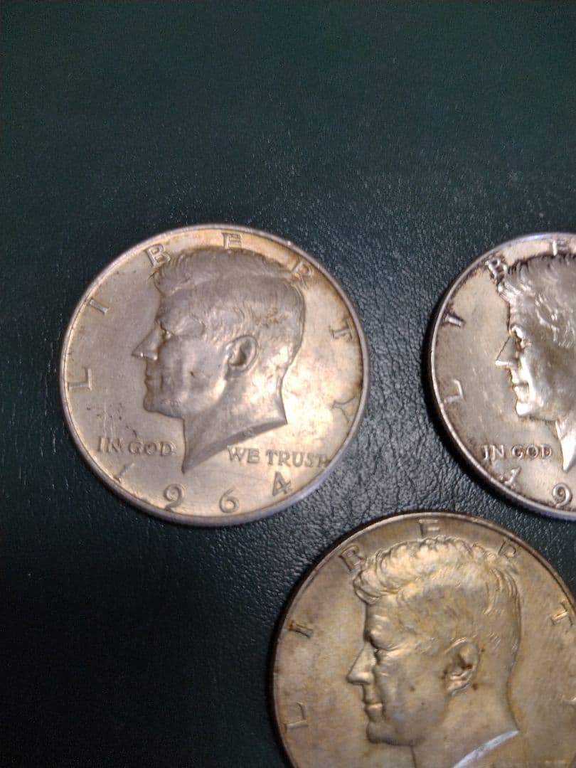 ケネディ50セント銀貨1964年2枚1967年　計3枚組!!