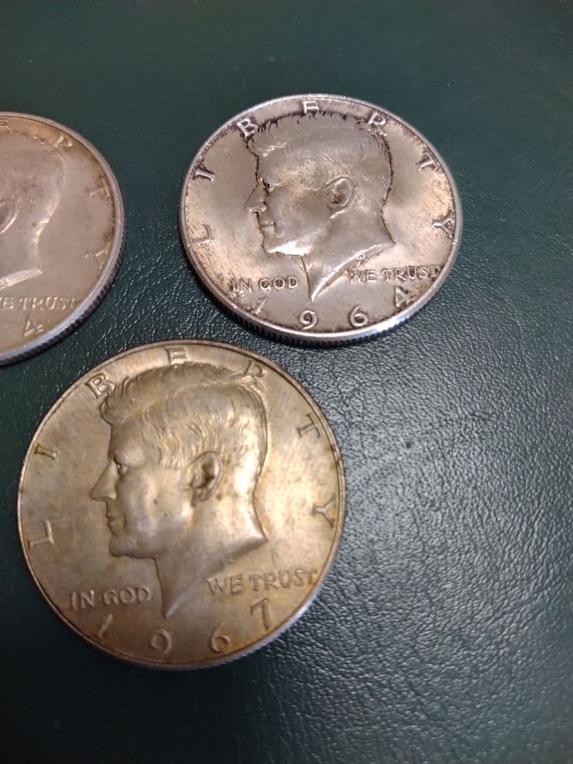 ケネディ50セント銀貨1964年2枚1967年　計3枚組!!