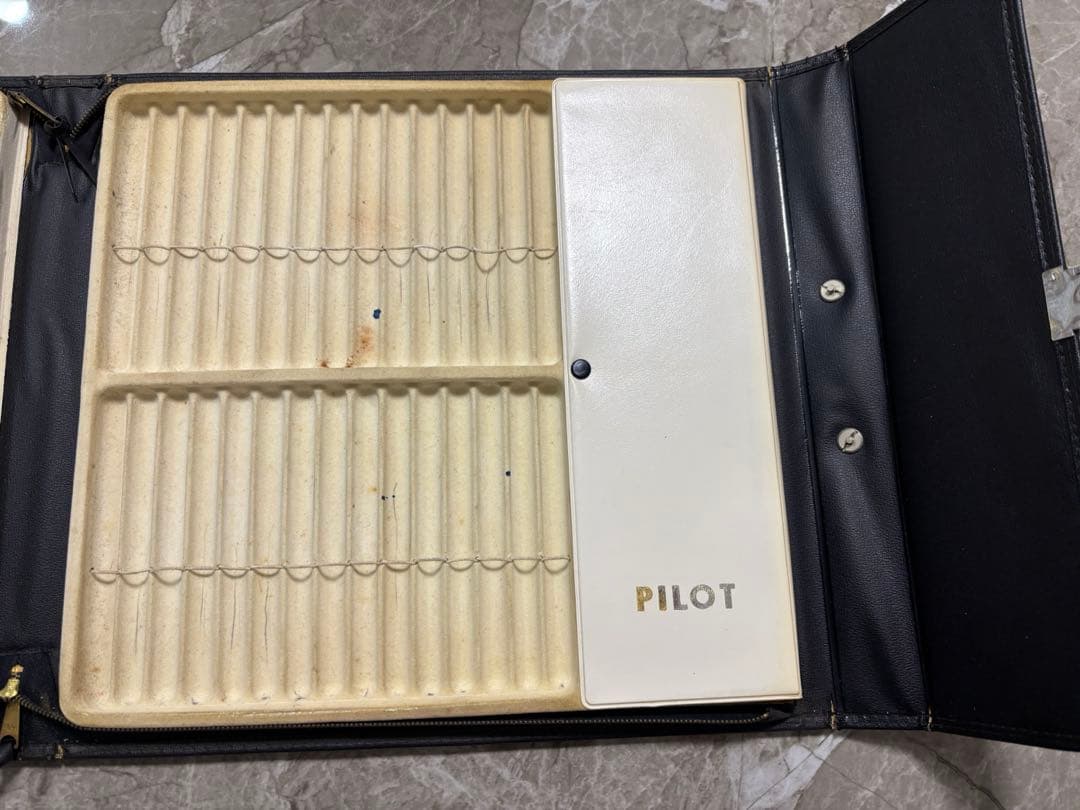 パ*ダ様 <希少> PILOT 非売品1960's 万年筆営業バックヴィンテージ