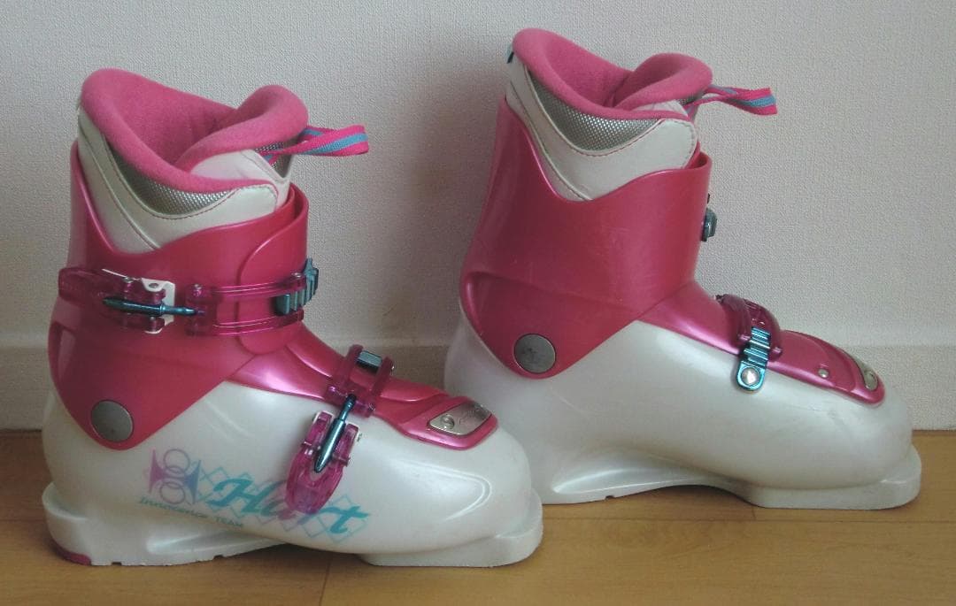 ■最終特価■送料無料■Ｈart■ジュニアスキーセット■板137靴24■WAX済■