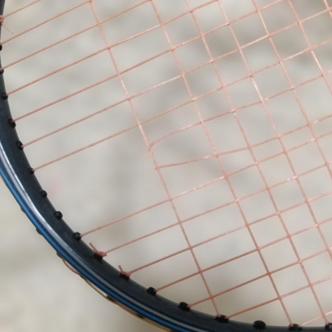 ヨネックスバトミントンラケットAEROTUS 40ケース付　カーボネックス14