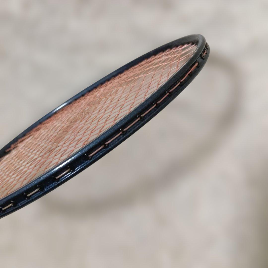 ヨネックスバトミントンラケットAEROTUS 40ケース付　カーボネックス14