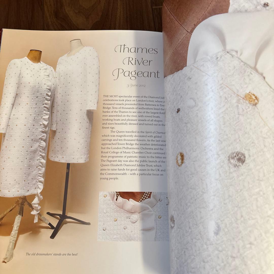 アート・デザイン・音楽 Dressing the Queen - Angela Kelly