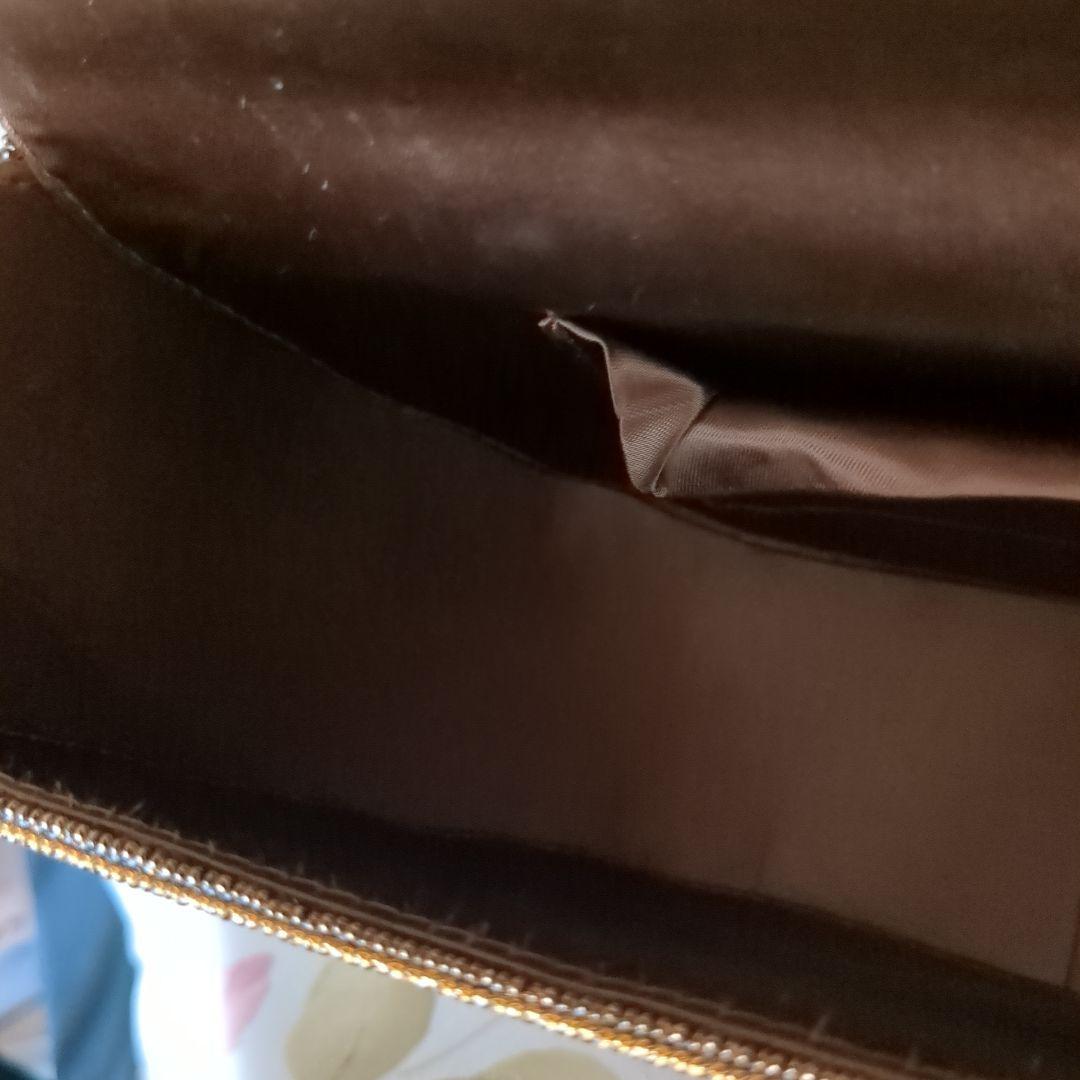 ルミーはしもと　ビーズ刺繍 半月型パーティーバッグ