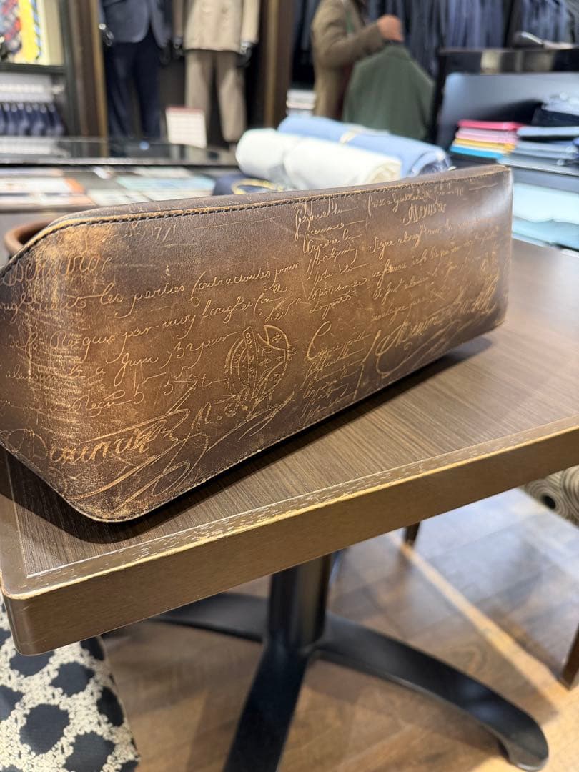 Berluti カリグラフィ トゥジュール ベルルッティ トートバッグ ビジネス