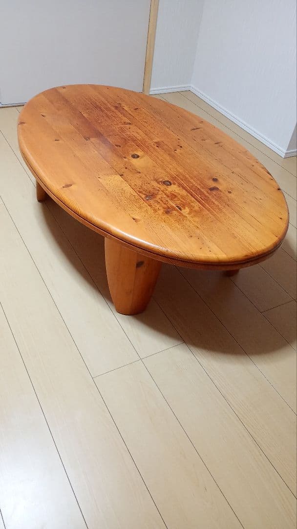 楕円形木製センターテーブル