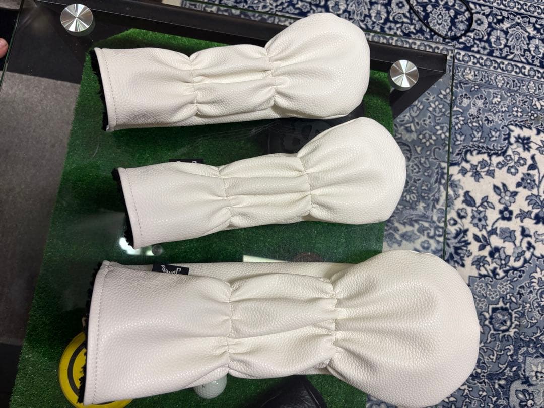 ⭐︎ 美品　JONES スタンド・キャディバッグ ホワイト/ブラック　ヘッドカバー