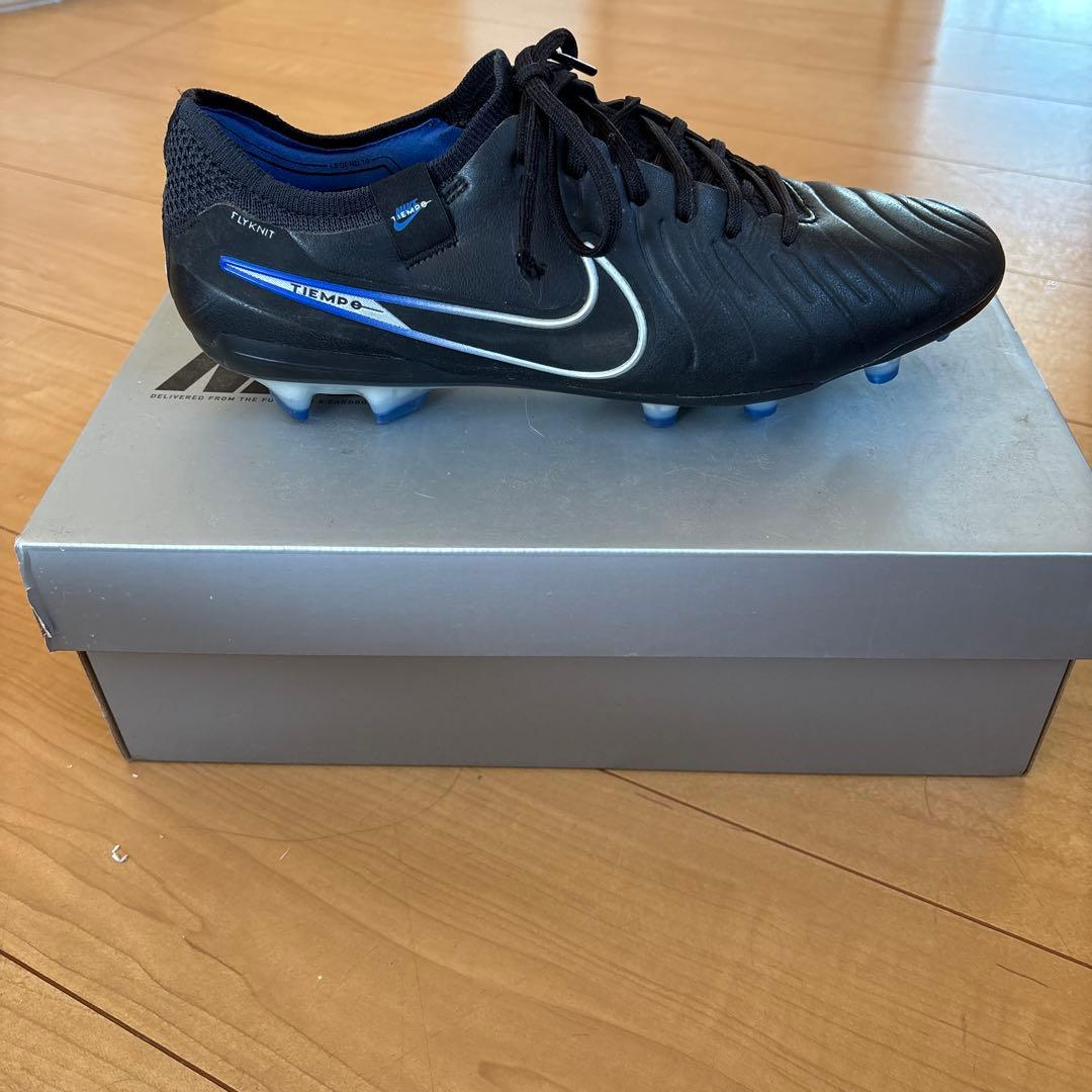 ティエンポ レジェンド 10 エリート ブラック×ブルーFG