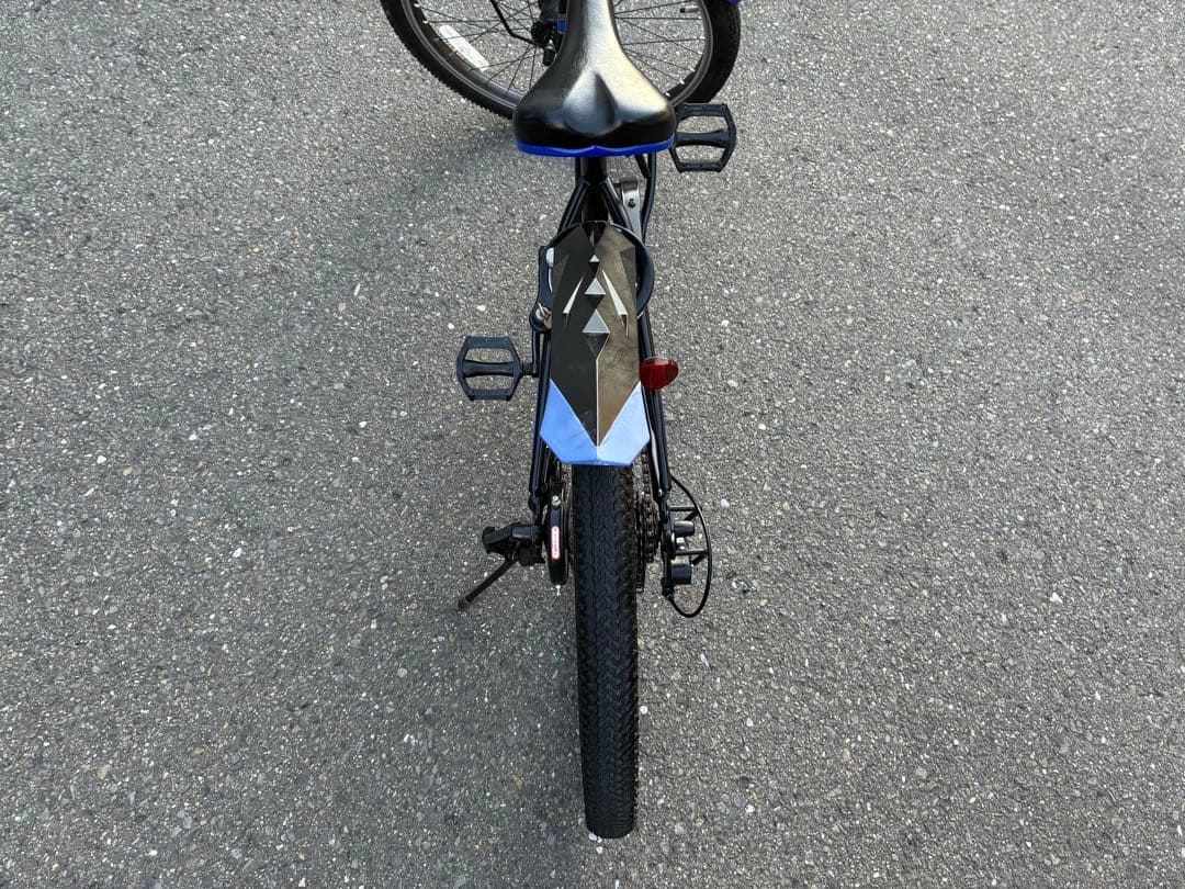 24インチ　子供用自転車 ブラックとブルー