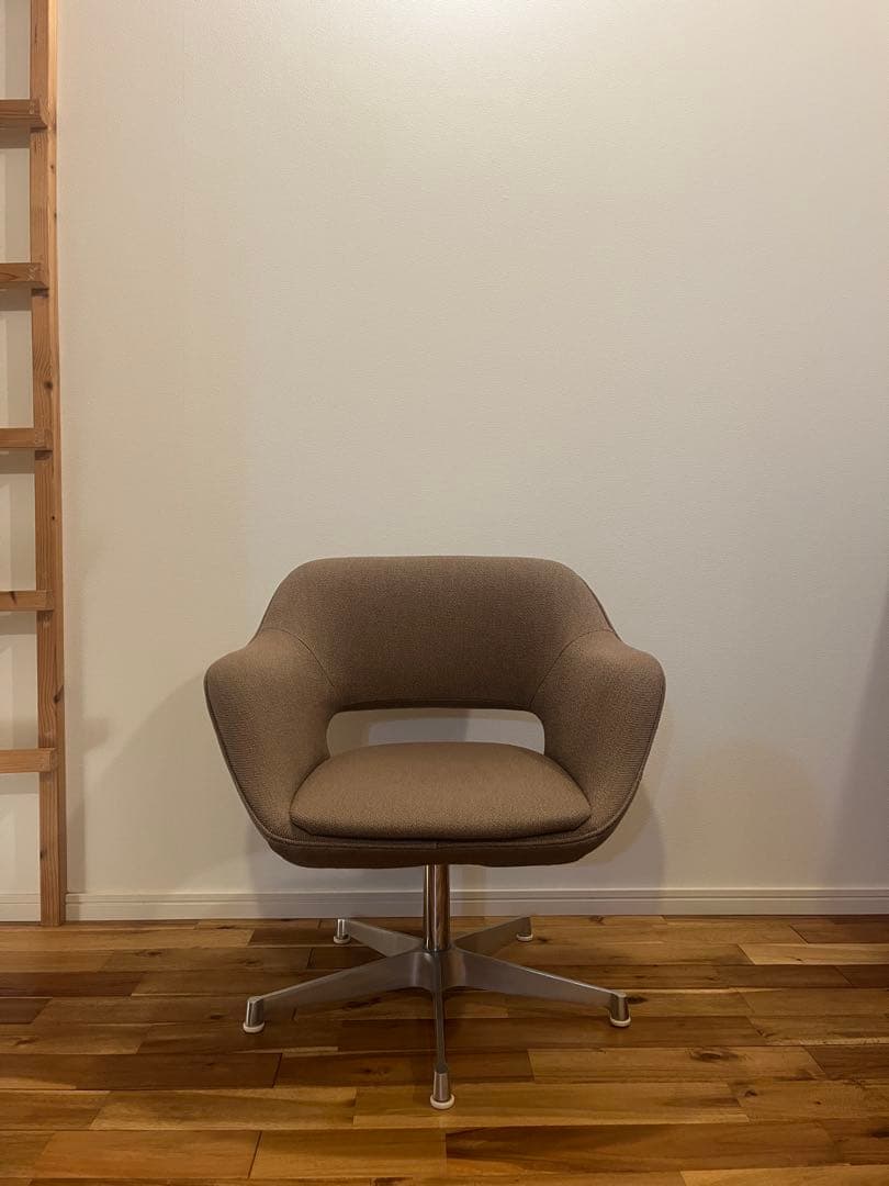 ブラウンベージュ 回転式カフェチェア（1脚） ヴィンテージ