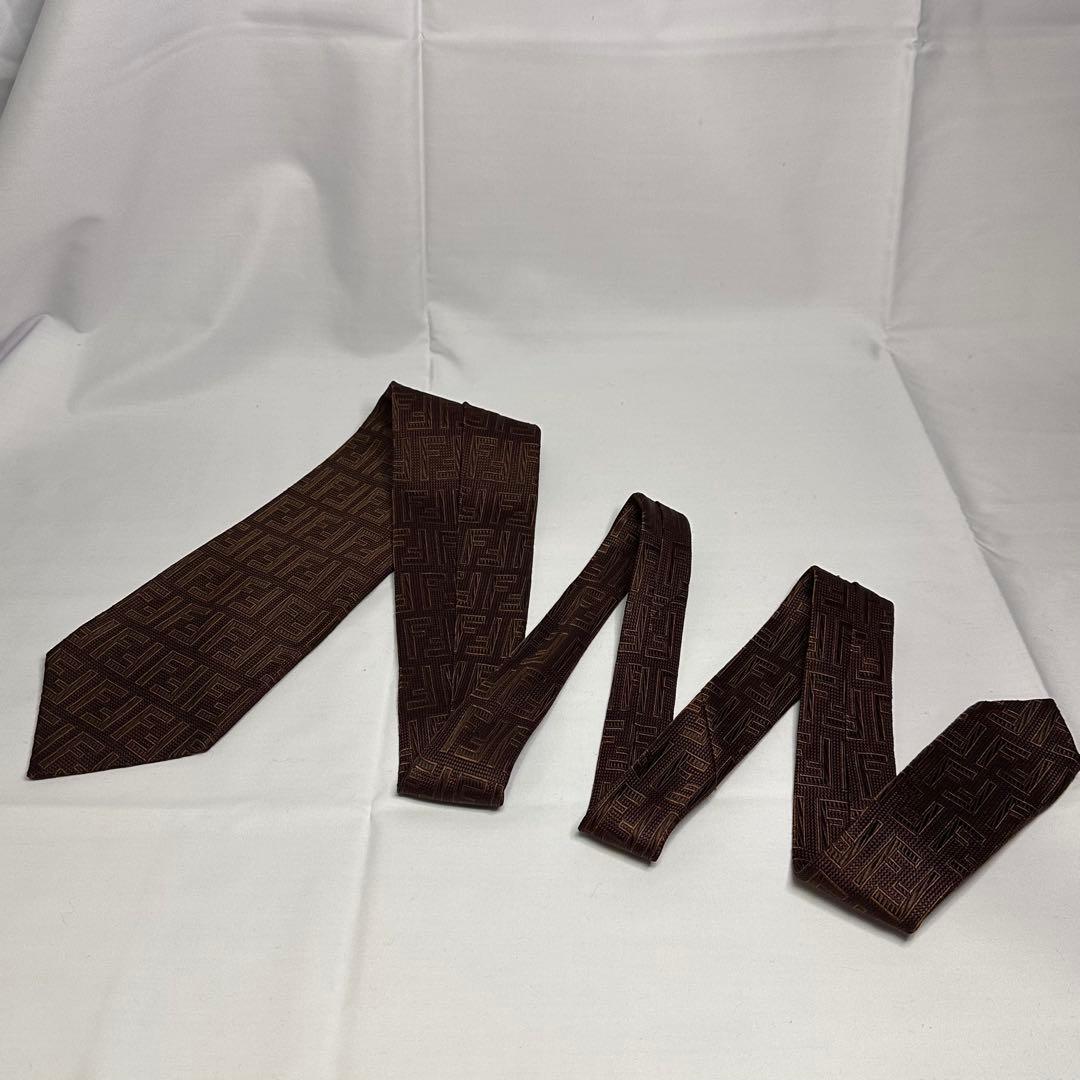 美品☆フェンディ☆ネクタイ☆ズッカ柄☆ブラウン☆F柄☆茶系☆597