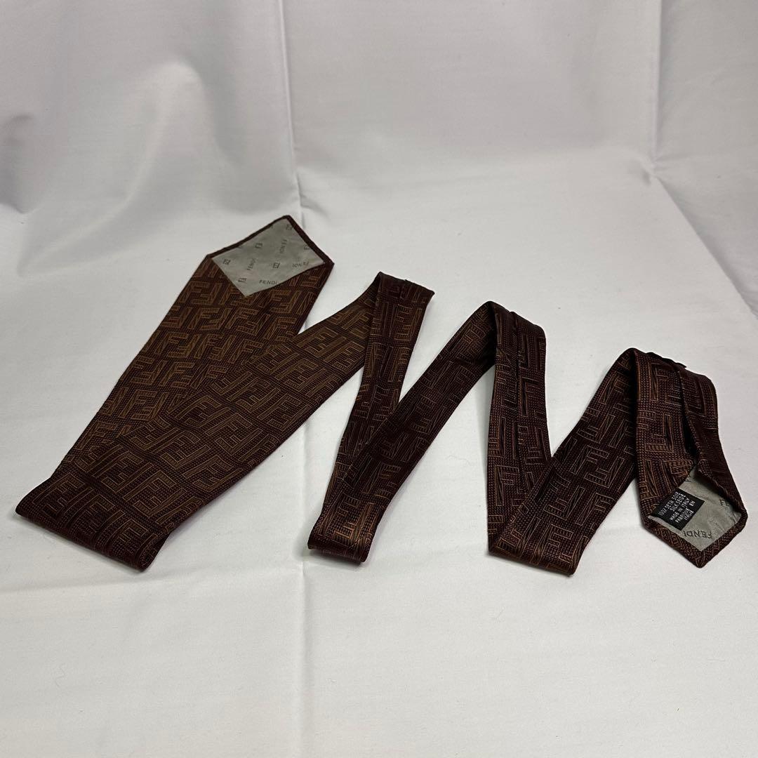 美品☆フェンディ☆ネクタイ☆ズッカ柄☆ブラウン☆F柄☆茶系☆597