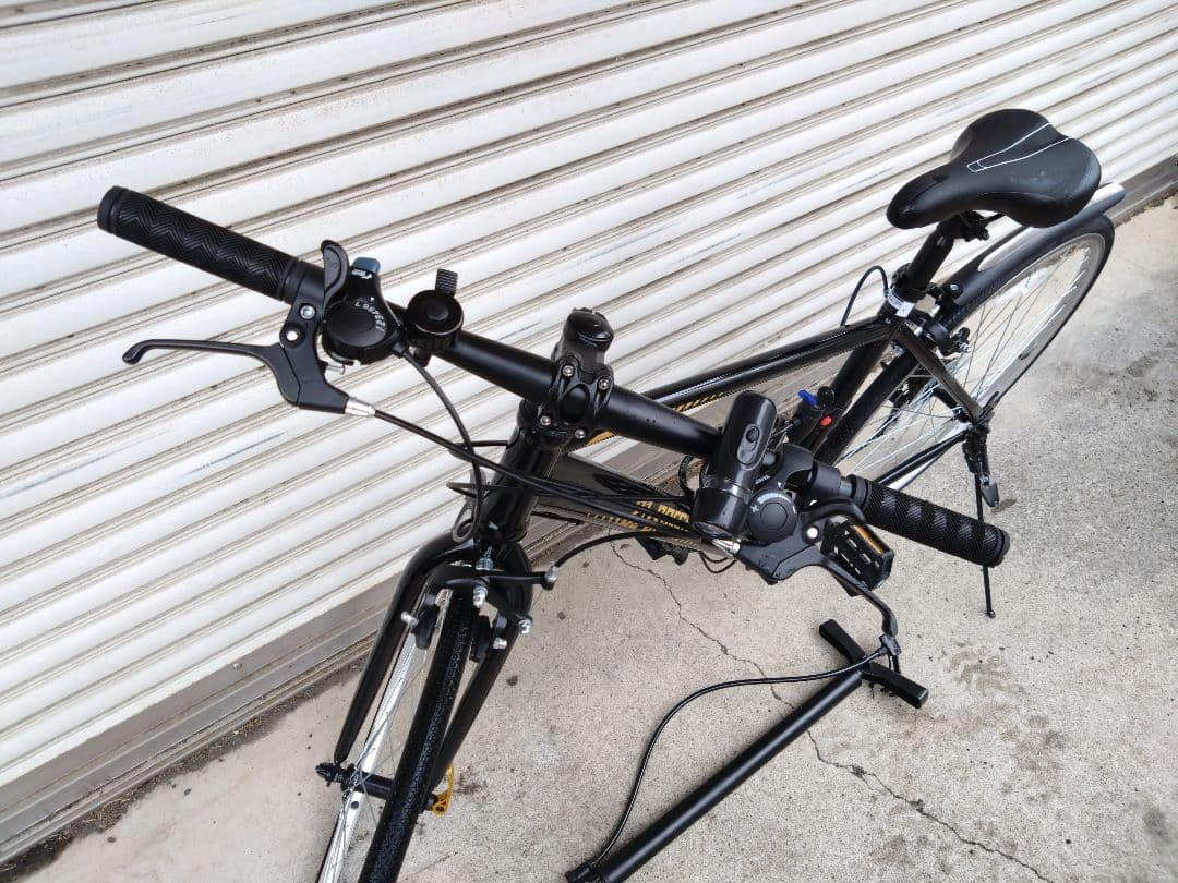 ほとんど未使用？　21スピード　シマノ21段変速　クロスバイク　神奈川　引取限定