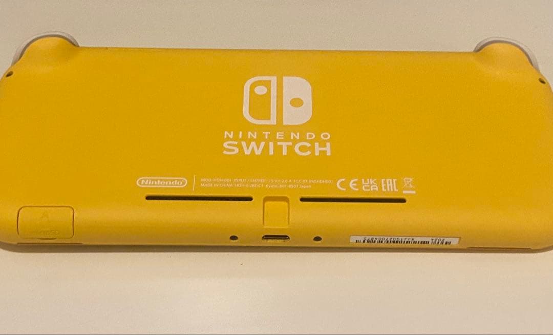 Nintendo Switch Lite イエロー 本体　おまけ付き