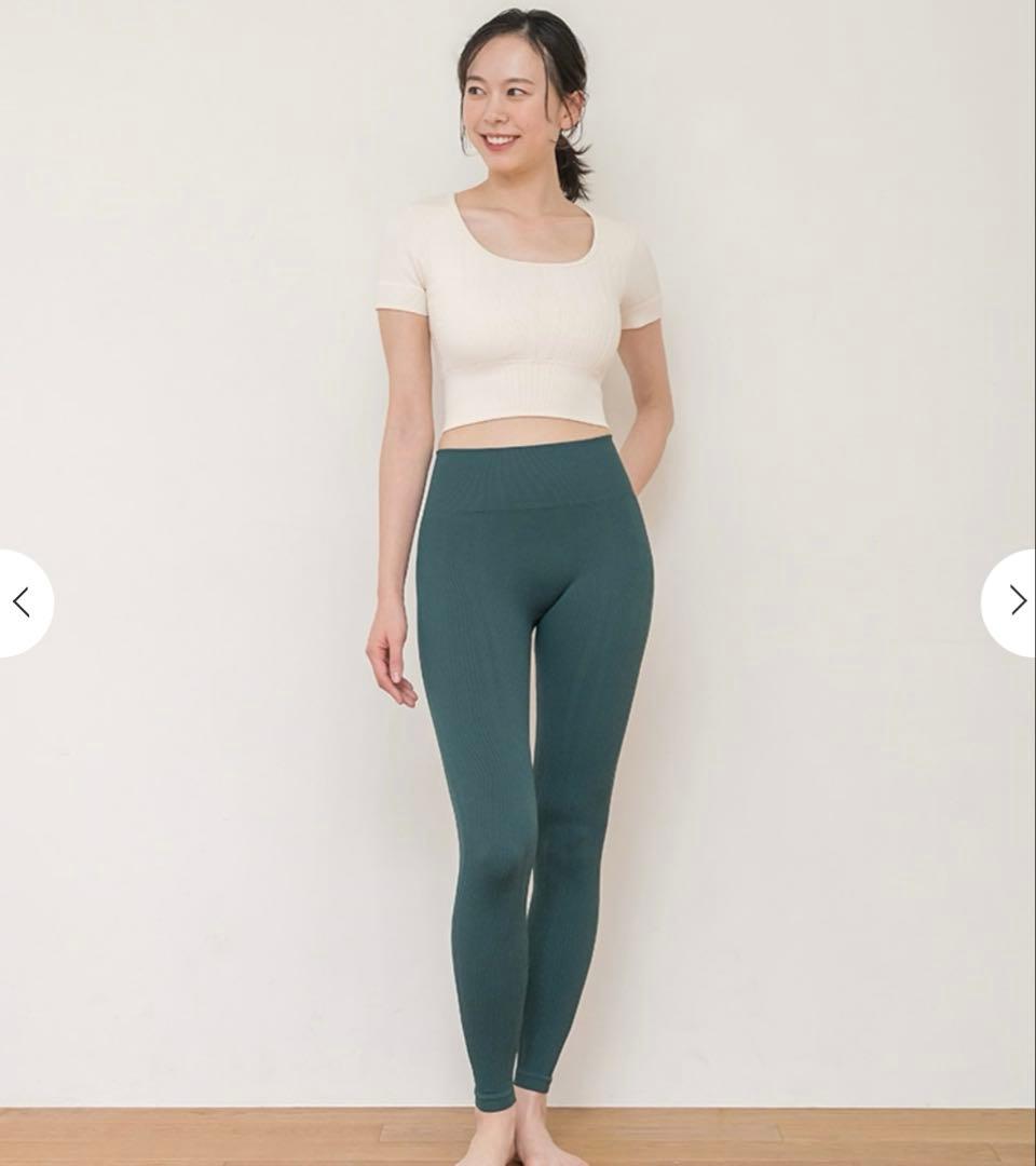 最終値下げ↓SUKALA ウエーブリブアクティブクロップドトップスM