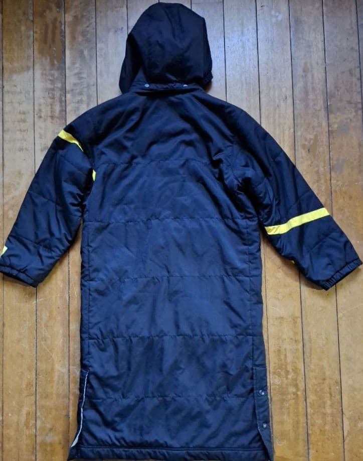 NIKE　イエローライン　グラウンドコート　Lサイズ