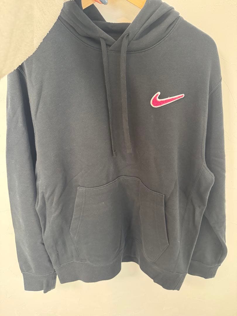 NIKE ナイキ バレンタイン限定 パーカー ハートロゴ ブラック M